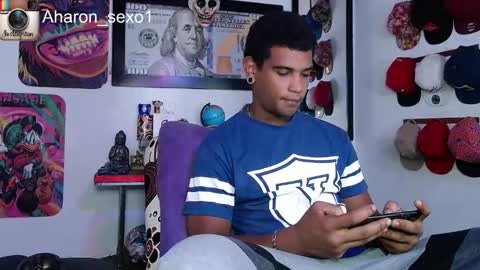 Aharon  Zamora online show from 28, 1, 2025