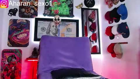 Aharon  Zamora online show from 1, 2, 2025
