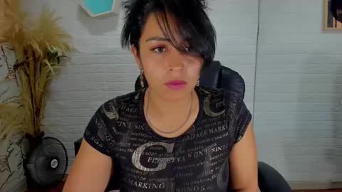 Snapshot of ahisha09 chatting on 6, 3, 2025 Ahisha online show from 6, 3, 2025