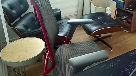 Snapshot of ahmedluckstone chatting on 2, 11, 2025 Ahmed online show from 2, 11, 2025