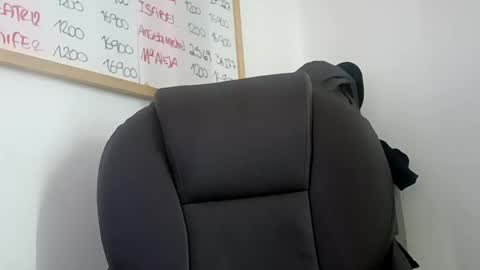 Snapshot of ahntony__69 chatting on 27, 10, 2025 ahntony  69 online show from 27, 10, 2025