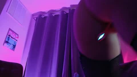 Snapshot of ahriafterdark chatting on 2, 2, 2026 Ahri online show from 2, 2, 2026