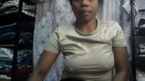 Aicha boobs online show from 22, 5, 2026
