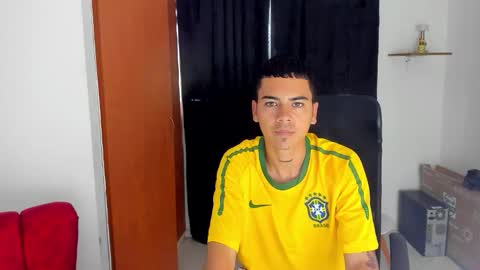 Aidenhot online show from 5, 3, 2026