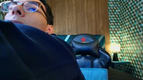 Snapshot of aiden_royce chatting on 12, 10, 2025 aiden_royce online show from 12, 10, 2025