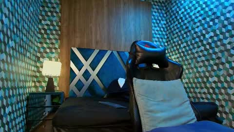 Snapshot of aiden_royce chatting on 20, 10, 2025 aiden_royce online show from 20, 10, 2025