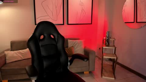  AILEEN VEGA  online show from 24, 12, 2024