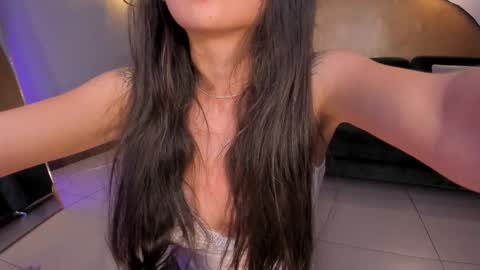  AILEEN VEGA  online show from 19, 2, 2025