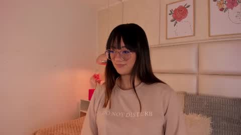 Aily Yozuko online show from 22, 7, 2026