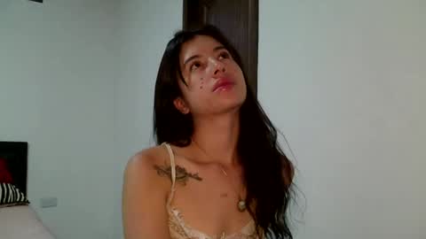 Snapshot of aine_ileana chatting on 10, 9, 2025 J online show from 10, 9, 2025