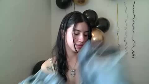 J  online show from 14, 4, 2026