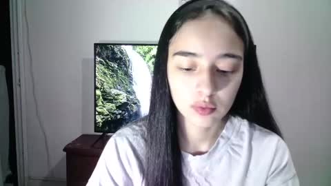 Snapshot of aineangeel chatting on 27, 2, 2025 AINE online show from 27, 2, 2025