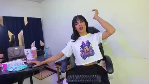 Aisha online show from 11, 4, 2026