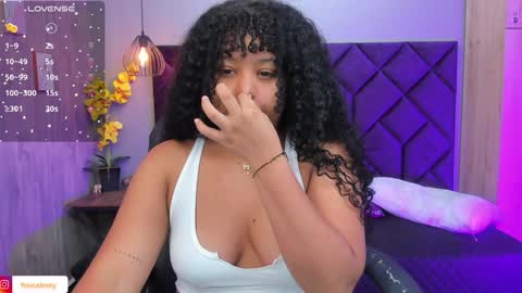 Snapshot of aisha_violet chatting on 2, 12, 2024 Aisha Violet online show from 2, 12, 2024