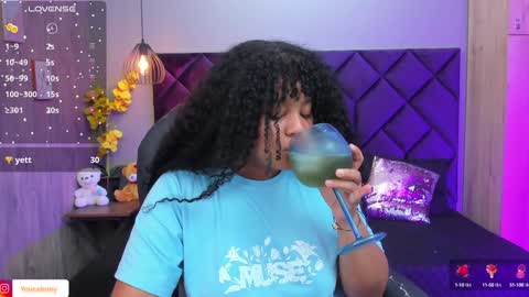 Snapshot of aisha_violet chatting on 3, 12, 2024 Aisha Violet online show from 3, 12, 2024