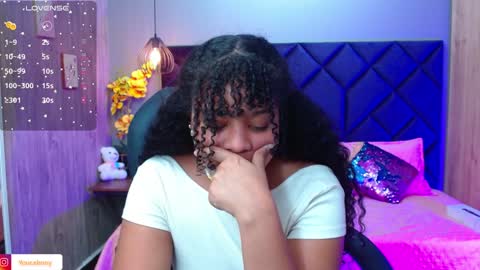 Snapshot of aisha_violet chatting on 17, 12, 2024 Aisha Violet online show from 17, 12, 2024