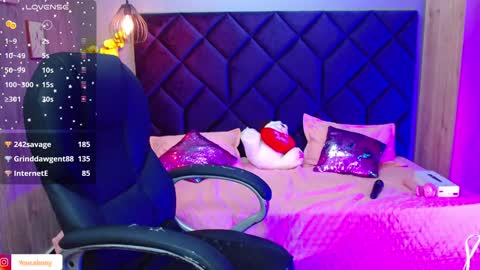 Snapshot of aisha_violet chatting on 22, 12, 2024 Aisha Violet online show from 22, 12, 2024