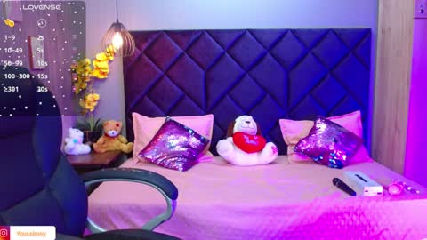 Snapshot of aisha_violet chatting on 23, 12, 2024 Aisha Violet online show from 23, 12, 2024