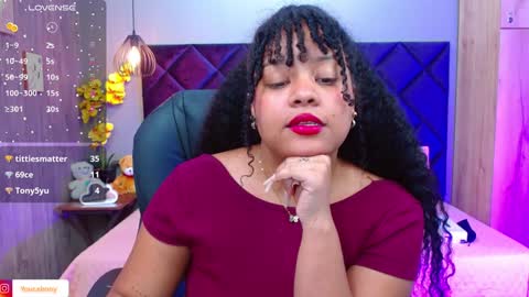 Snapshot of aisha_violet chatting on 15, 1, 2025 Aisha Violet online show from 15, 1, 2025