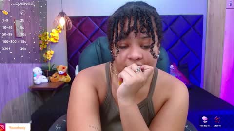 Snapshot of aisha_violet chatting on 16, 1, 2025 Aisha Violet online show from 16, 1, 2025