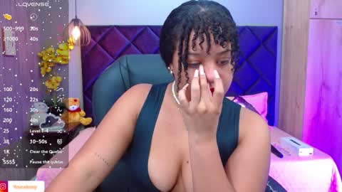 Snapshot of aisha_violet chatting on 23, 1, 2025 Aisha Violet online show from 23, 1, 2025