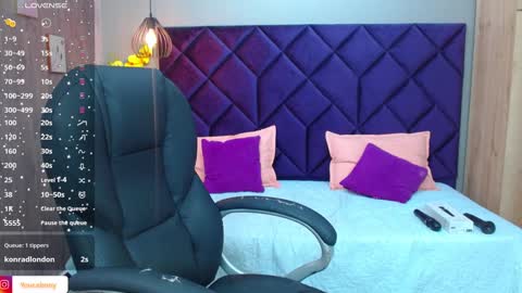 Snapshot of aisha_violet chatting on 5, 2, 2025 Aisha Violet online show from 5, 2, 2025