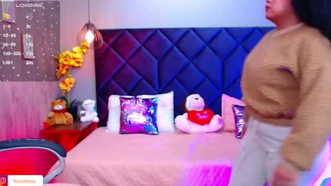 Snapshot of aisha_violet chatting on 20, 2, 2025 Aisha Violet online show from 20, 2, 2025