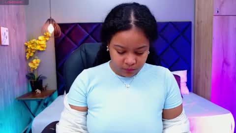 Snapshot of aisha_violet chatting on 21, 2, 2025 Aisha Violet online show from 21, 2, 2025