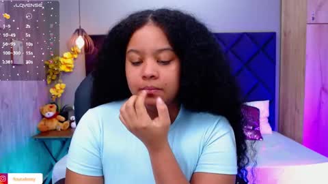 Snapshot of aisha_violet chatting on 21, 2, 2025 Aisha Violet online show from 21, 2, 2025