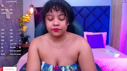 Snapshot of aisha_violet chatting on 1, 3, 2025 Aisha Violet online show from 1, 3, 2025