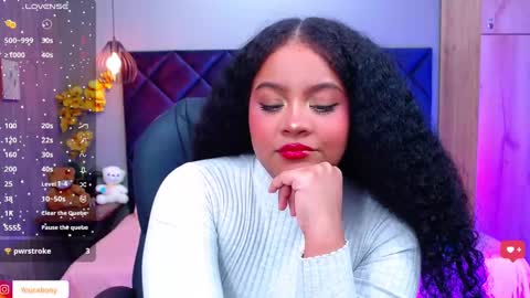 Snapshot of aisha_violet chatting on 8, 3, 2025 Aisha Violet online show from 8, 3, 2025