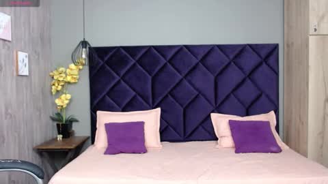 Snapshot of aisha_violet chatting on 9, 3, 2025 Aisha Violet online show from 9, 3, 2025