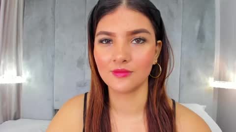 Snapshot of aitanajones1_ chatting on 4, 6, 2026 Aitana online show from 4, 6, 2026