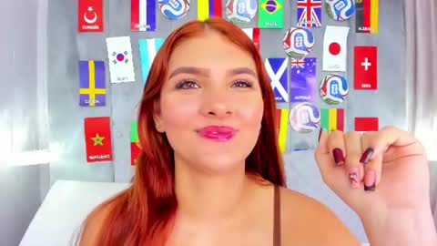 Snapshot of aitanajones1_ chatting on 5, 7, 2026 Aitana online show from 5, 7, 2026