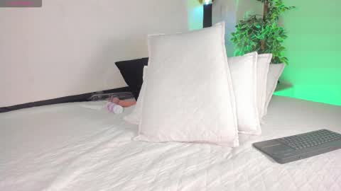 Snapshot of aixa_hill1 chatting on 19, 3, 2026 online show from 19, 3, 2026