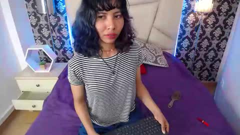 Snapshot of akane_uwu chatting on 28, 2, 2025 A K A N E U W U online show from 28, 2, 2025