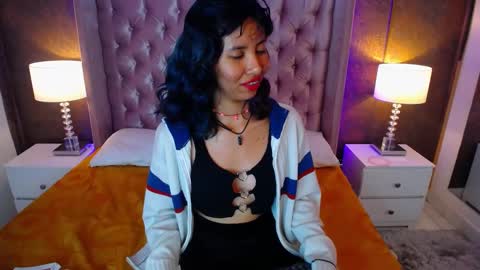 Snapshot of akane_uwu chatting on 7, 3, 2025 A K A N E U W U online show from 7, 3, 2025