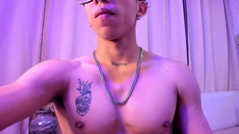 Snapshot of akazaboy chatting on 18, 1, 2025 akazaboy online show from 18, 1, 2025