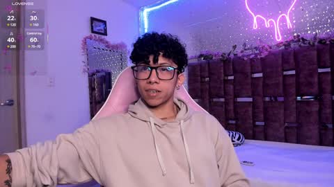 Snapshot of akazaboy chatting on 4, 2, 2025 akazaboy online show from 4, 2, 2025