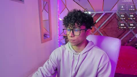 Snapshot of akazaboy chatting on 5, 3, 2025 akazaboy online show from 5, 3, 2025