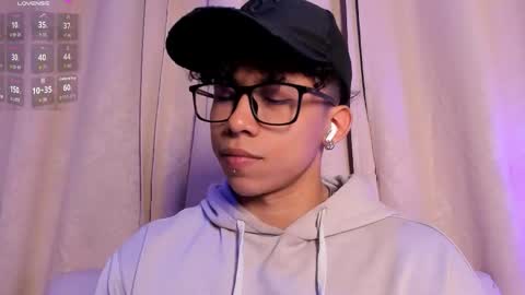 Snapshot of akazaboy chatting on 18, 3, 2026 akazaboy online show from 18, 3, 2026