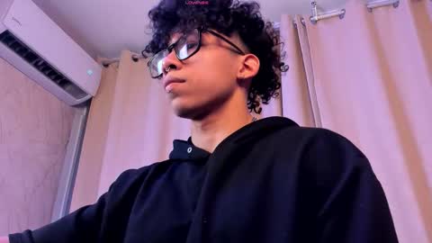 Snapshot of akazaboy chatting on 19, 3, 2026 akazaboy online show from 19, 3, 2026