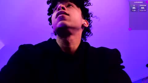 Snapshot of akazaboy chatting on 8, 4, 2026 akazaboy online show from 8, 4, 2026