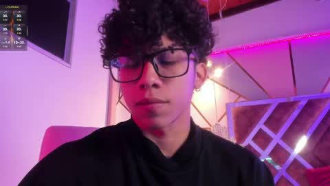 Snapshot of akazaboy chatting on 16, 4, 2026 akazaboy online show from 16, 4, 2026