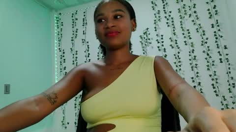 akemy_saunderz online show from 30, 5, 2026
