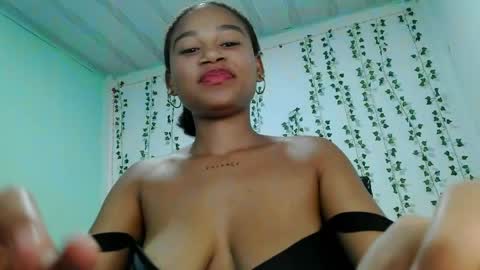 akemy_saunderz online show from 3, 6, 2026