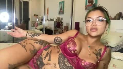 Snapshot of akirazayy chatting on 2, 2, 2026 Akira Zay online show from 2, 2, 2026