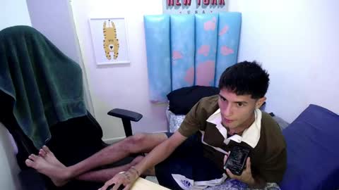 Akyra latin online show from 9, 4, 2026