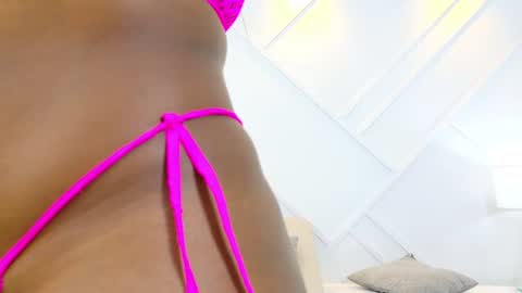 Snapshot of alaia_colins chatting on 26, 6, 2026 alaia_colins online show from 26, 6, 2026