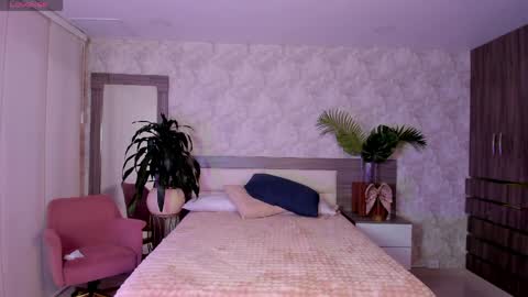 alaiaguerra online show from 8, 4, 2026